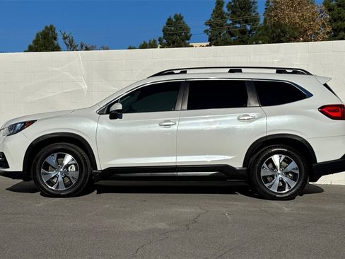 Used 2020 Subaru Ascent Premium w/ Convenience Package image 9