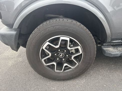 Used 2023 Ford Bronco Outer Banks image 19