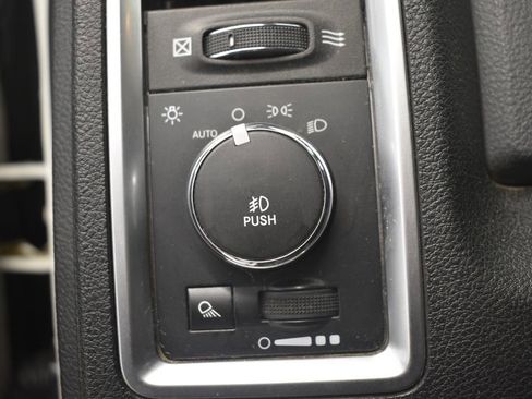 Used 2014 RAM 2500 SLT w/ Popular Equipment Group image 29