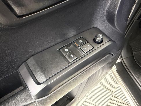 Used 2020 Toyota Tacoma SR w/ SX Package AWD/4WD image 11
