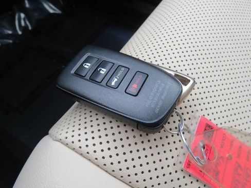 Used 2021 Lexus RX 350 AWD w/ Premium Package image 9