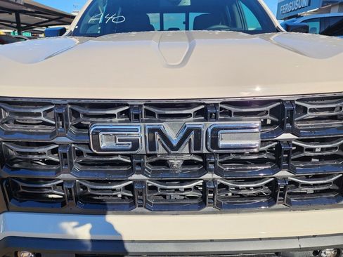 New 2026 GMC Canyon Elevation w/ Convenience Package image 10