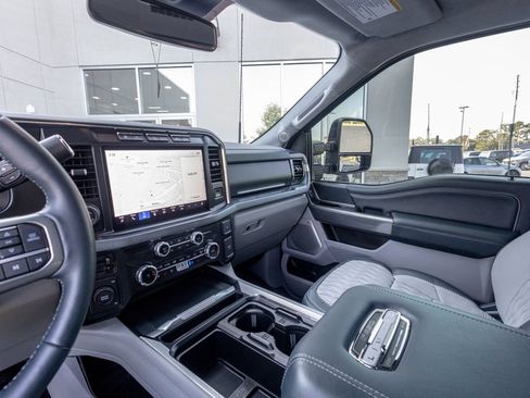 Used 2024 Ford F450 Limited w/ FX4 Off-Road Package AWD/4WD image 45