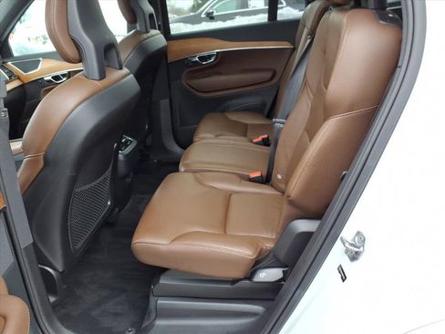 Used 2021 Volvo XC90 T6 Momentum w/ Protection Package Premier image 13