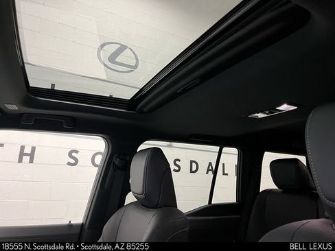 Used 2026 Lexus GX 550 w/ Cold Area Package AWD/4WD image 31