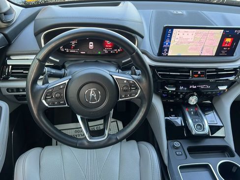Used 2025 Acura MDX SH-AWD w/ Advance Package image 11
