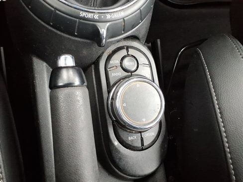 Used 2016 MINI Cooper S image 22