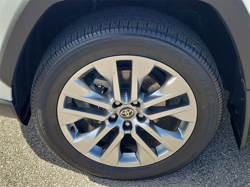 Used 2024 Toyota RAV4 Limited image 12
