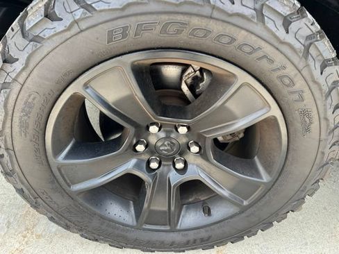 Used 2023 RAM 1500 Big Horn AWD/4WD image 9