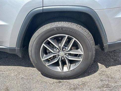Used 2018 Jeep Grand Cherokee Limited w/ Trailer Tow Group IV AWD/4WD image 14