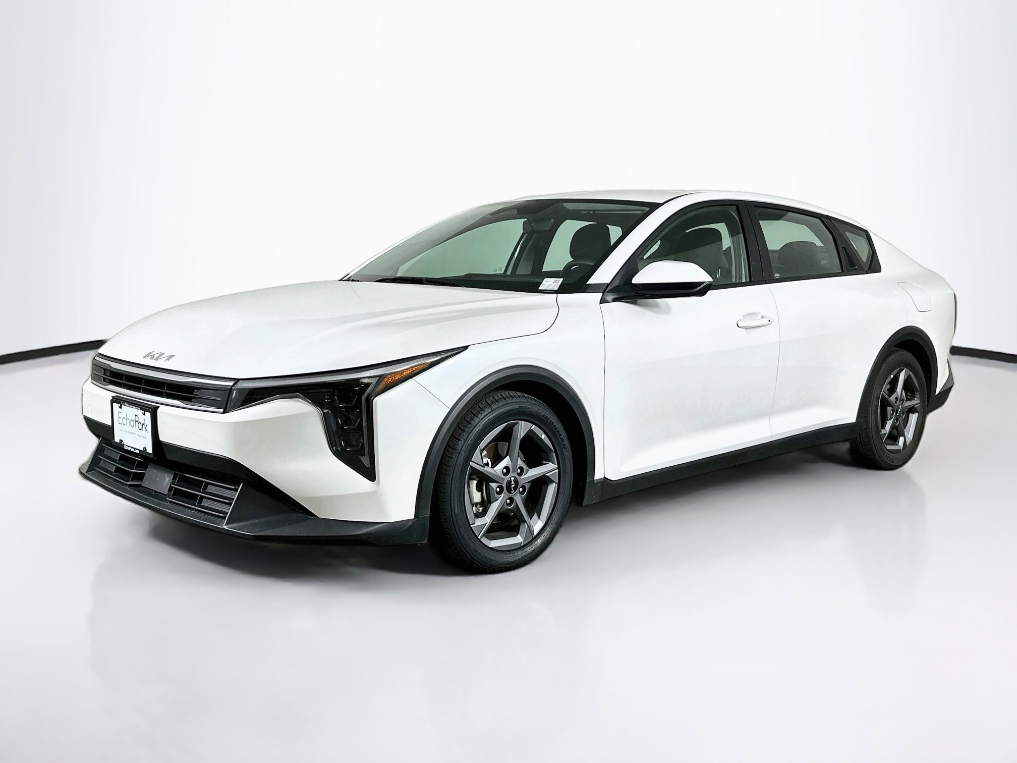 Used 2025 Kia K4 FWD image 3