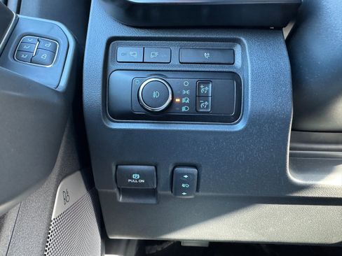 New 2024 Ford F450 Lariat image 21