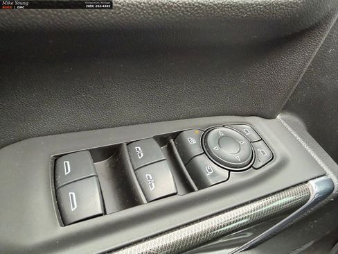 Used 2021 GMC Sierra 1500 AT4 w/ AT4 Value Package image 18