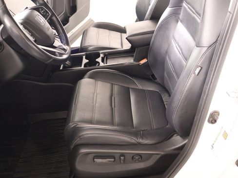 Used 2019 Honda CR-V Touring image 12