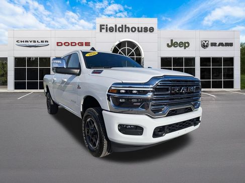 Used 2026 RAM 2500 Laramie AWD/4WD image 10