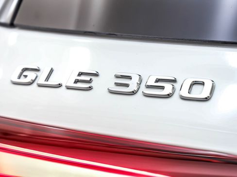 Certified 2025 Mercedes-Benz GLE 350 4MATIC image 10