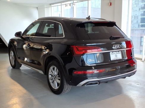 Used 2023 Audi Q5 2.0T Premium w/ Convenience Package image 6