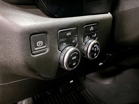 Used 2023 GMC Sierra 1500 Elevation image 31