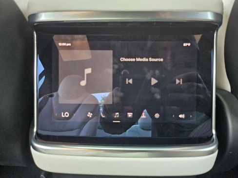 Used 2022 Tesla Model X AWD/4WD image 66