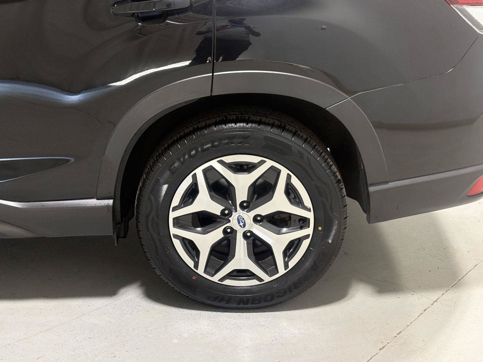 Used 2020 Subaru Forester Premium AWD/4WD image 31
