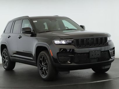 New 2025 Jeep Grand Cherokee Altitude