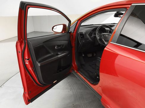 Used 2015 Toyota Venza Limited image 10