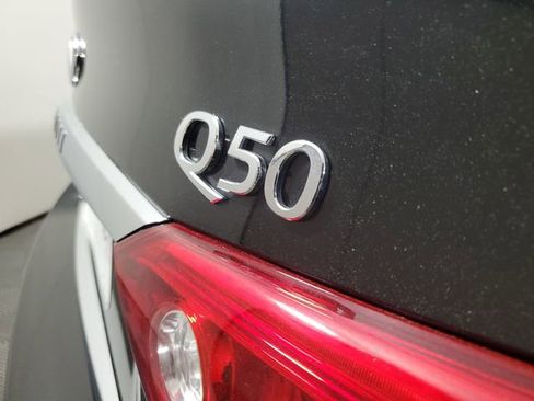 Used 2015 INFINITI Q50 Premium w/ Navigation Package image 7