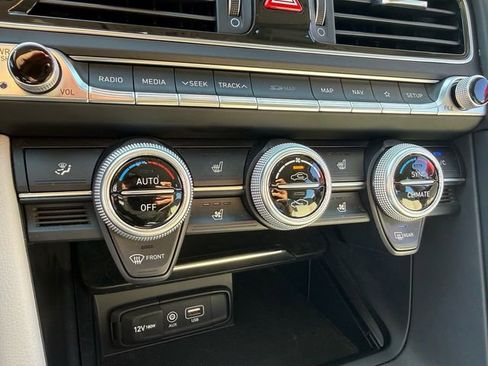 Used 2019 Genesis G70 2.0T Advanced w/ Elite Package image 28