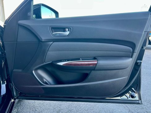 Used 2015 Acura TLX w/ Technology Package image 34