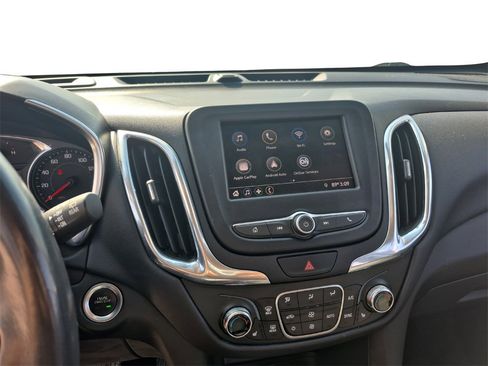 Used 2020 Chevrolet Equinox LT image 22