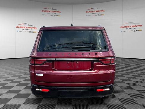 Used 2024 Jeep Wagoneer Series II AWD/4WD image 6