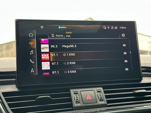 Used 2023 Audi Q5 2.0T Premium Plus w/ Premium Plus Package image 18