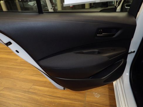 Used 2022 Toyota Corolla LE image 20