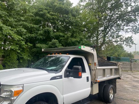 Used 2015 Ford F350 XL w/ Power Equipment Group AWD/4WD image 10