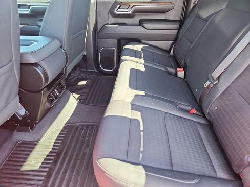 Used 2023 Chevrolet Silverado 1500 LT image 13