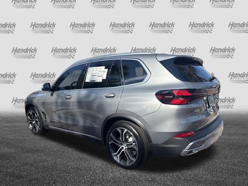 Used 2026 BMW X5 xDrive50e AWD/4WD image 7