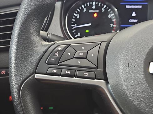 Used 2020 Nissan Rogue Sport S w/ Appearance Package FWD image 17