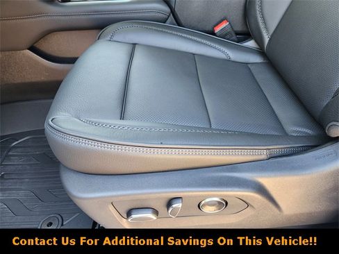 New 2026 GMC Yukon Denali w/ Sun & Power Step Package image 18