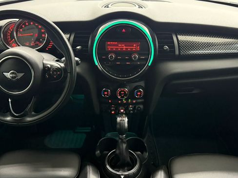 Used 2015 MINI Cooper S image 29