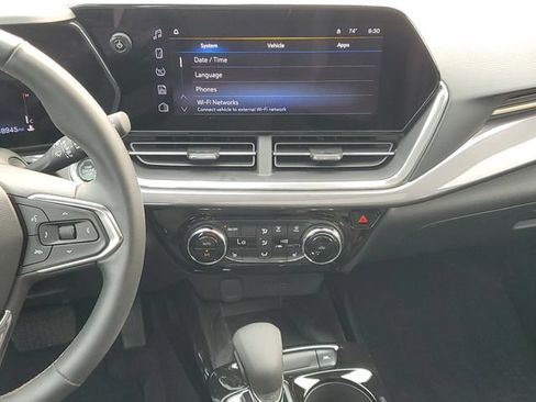 Certified 2024 Chevrolet Trax ACTIV w/ Sunroof Package FWD image 13
