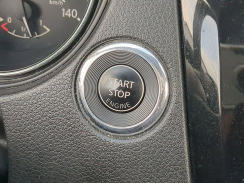 Certified 2019 Nissan Rogue SV w/ Sun & Sound Touring Package image 29