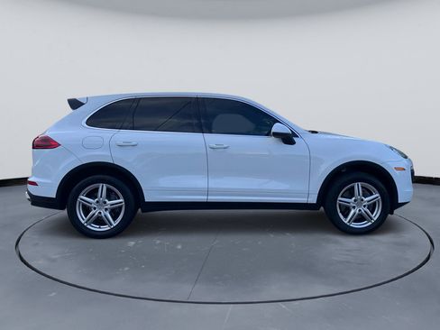 Used 2016 Porsche Cayenne image 8