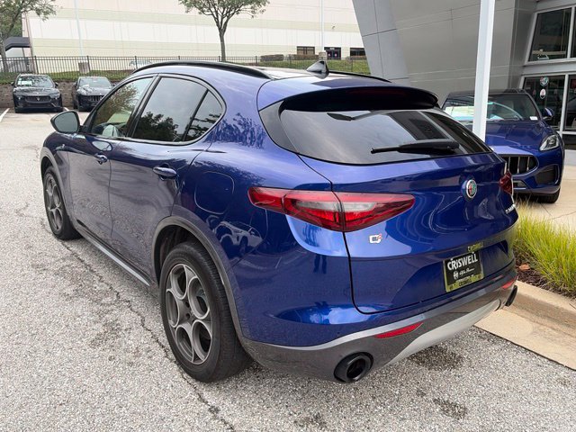Used 2023 Alfa Romeo Stelvio Ti AWD/4WD image 7