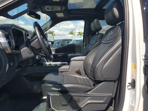 Used 2025 Ford F350 Platinum image 16