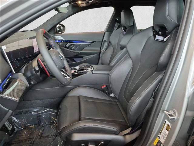 New 2027 BMW M5 w/ Carbon Package AWD/4WD image 4