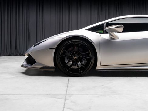Used 2015 Lamborghini Huracan LP 610-4 image 23