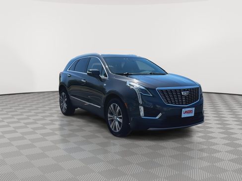 Certified 2021 Cadillac XT5 Premium Luxury AWD/4WD image 3