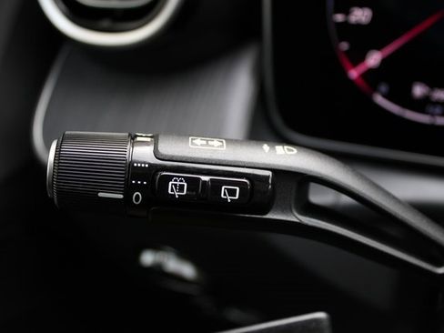 New 2025 Mercedes-Benz GLC 350e 4MATIC image 18