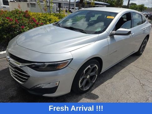 Used 2022 Chevrolet Malibu LT FWD image 1