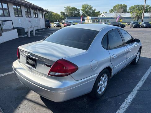 Used 2007 Ford Taurus SEL FWD image 3